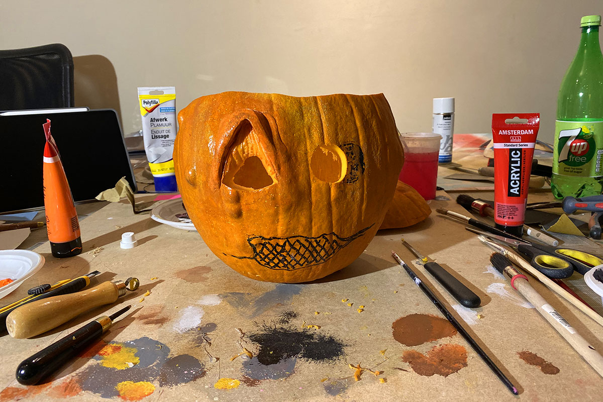 Intracto Pumpkin Art Carving Contest